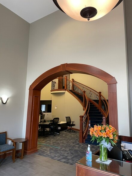 More Photos Of 3745 Medina Rd, Medina Office For Lease