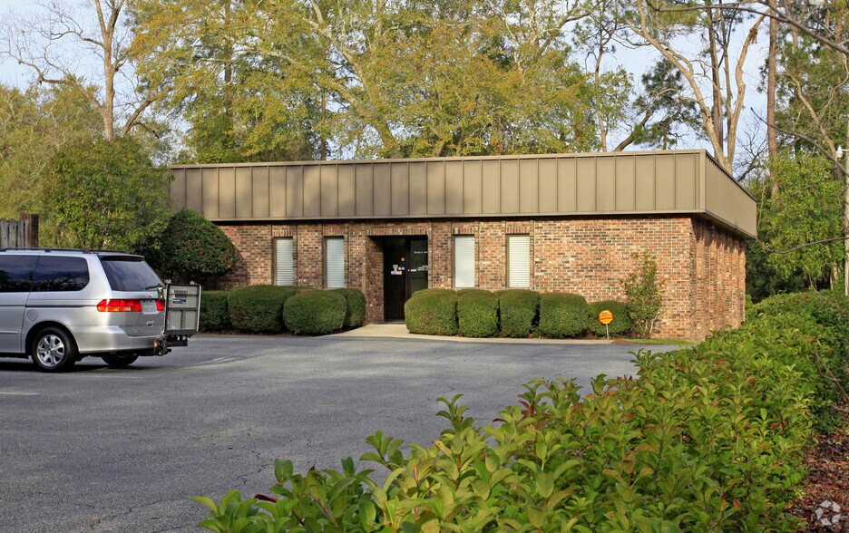 Primary Photo Of 421 E Jackson St, Thomasville Medical For Sale