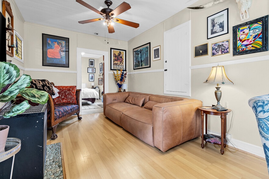 More Photos Of 883 Lighthouse Ave, Monterey General Retail For Sale