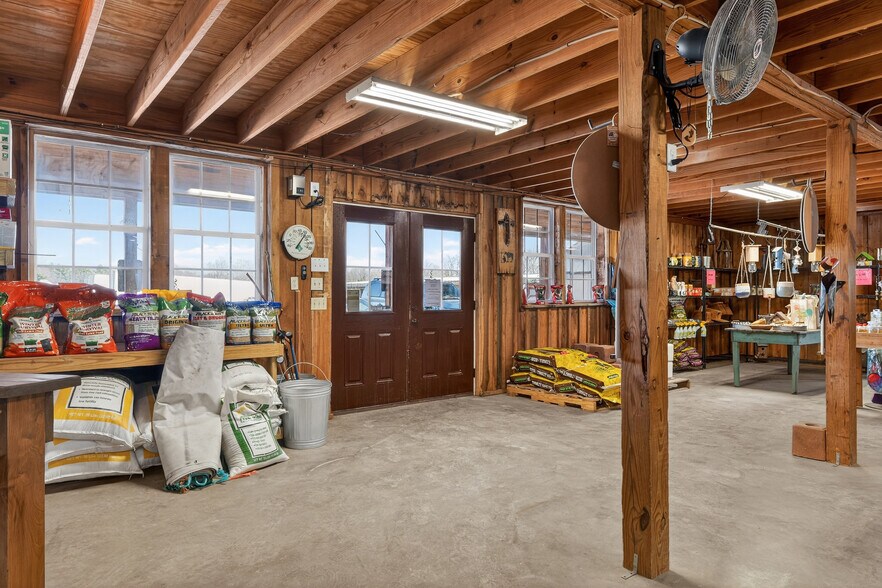 More Photos Of 2668 Huntsville Hwy, Fayetteville General Retail For Sale