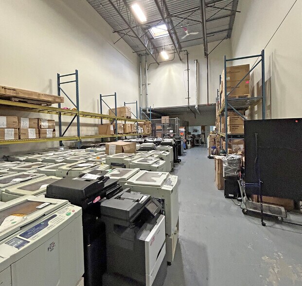 More Photos Of 8291 92nd St, Delta Light Distribution For Sale