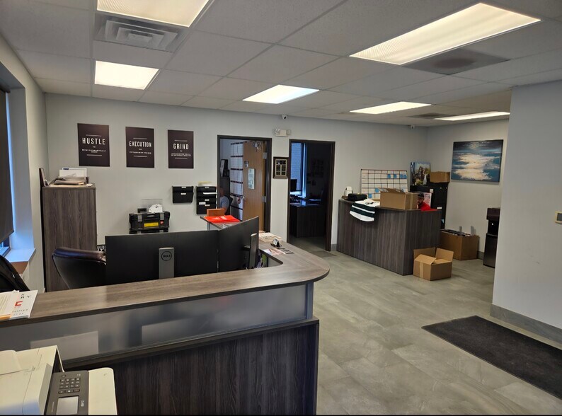 More Photos Of 33620 Lipke St, Clinton Township Manufacturing For Sale