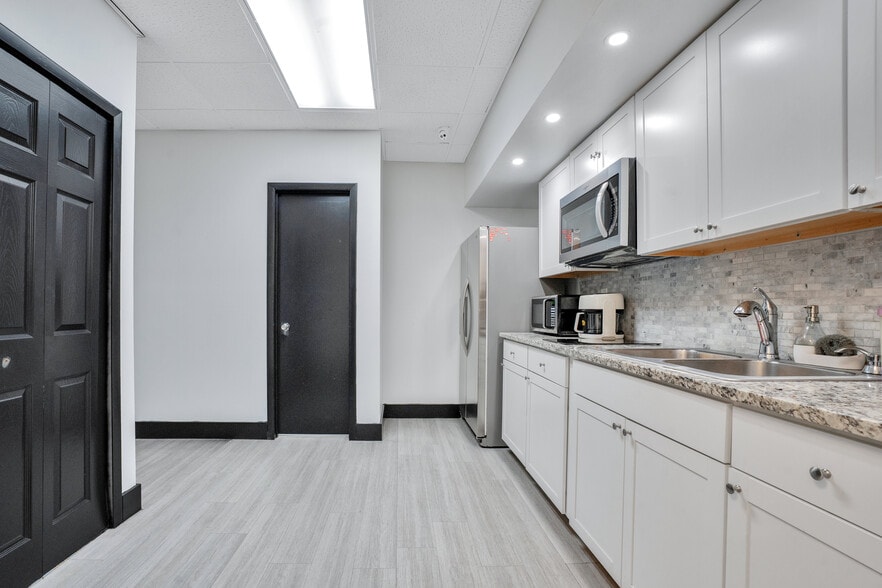 More Photos Of 120 W Carroll St, Kissimmee Industrial For Sale