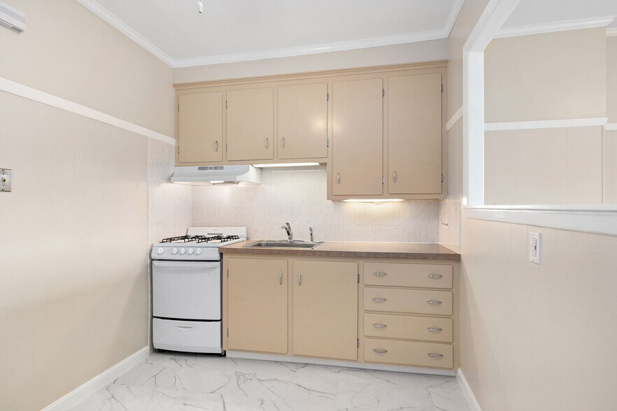 More Photos Of 212 Washington St, West Warwick Multifamily For Sale