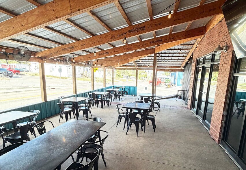 More Photos Of 180 E Cherry St, Troy Restaurant For Sale