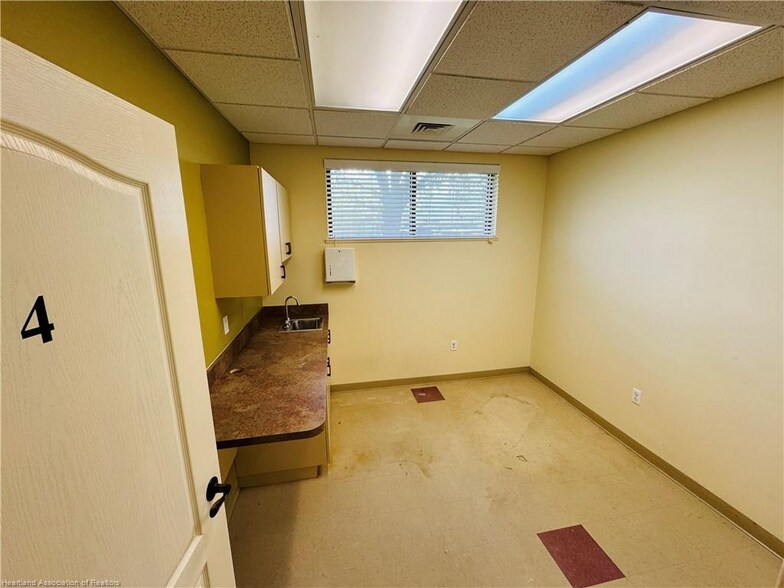 More Photos Of 2237 US Highway 27 S, Sebring Medical For Lease