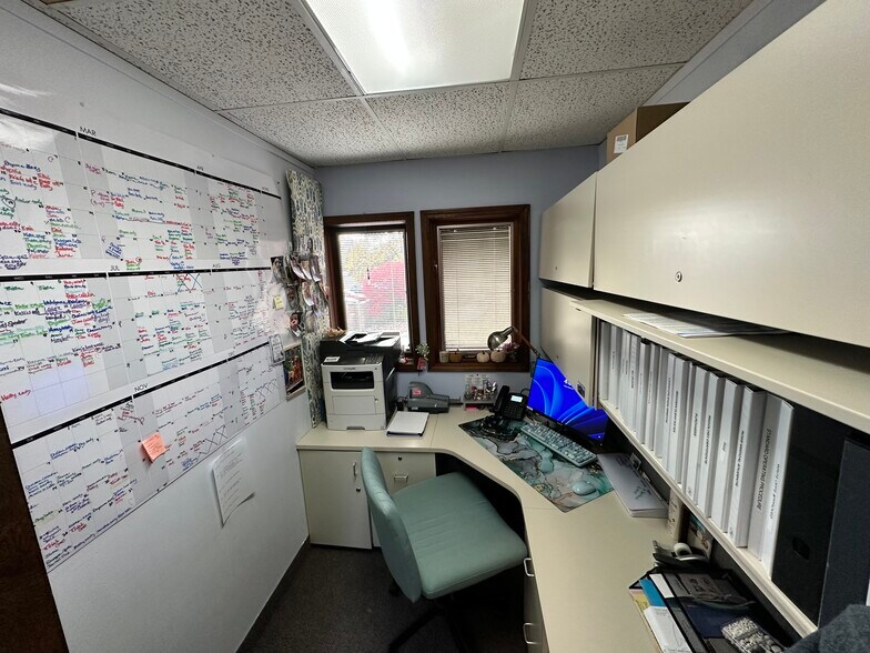 More Photos Of 4333 W Saint Joseph Hwy, Lansing Medical For Lease