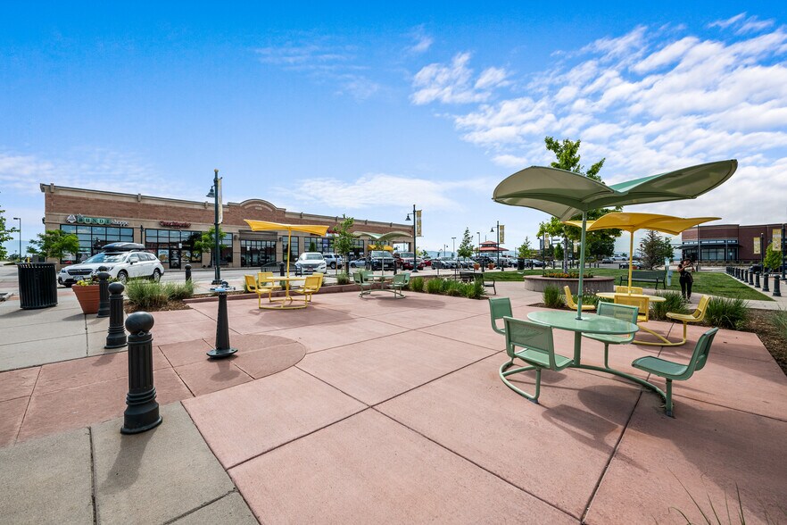 More Photos Of 9325 Dorchester St, Highlands Ranch General Retail For Lease