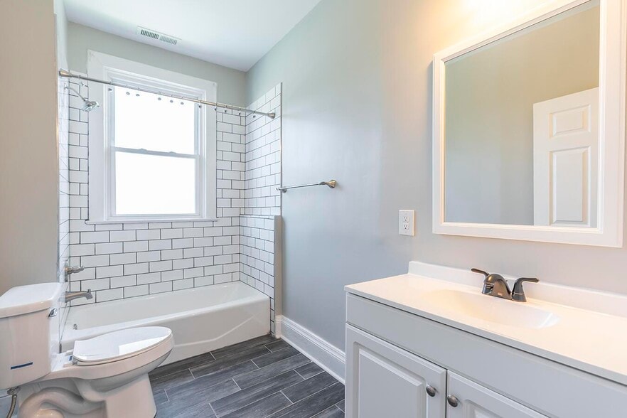 More Photos Of 265 S Highland St, Winchester Apartments For Sale