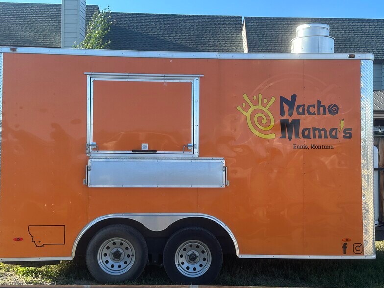 More Photos Of 111 W Main St, Ennis Restaurant For Sale