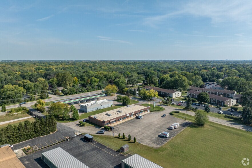 More Photos Of 100-110 Light Rd, Oswego Storefront For Sale