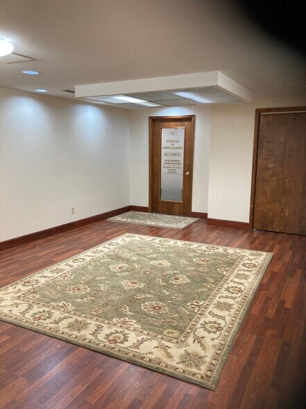 More Photos Of 37 Franklin St, Buffalo Office For Sale