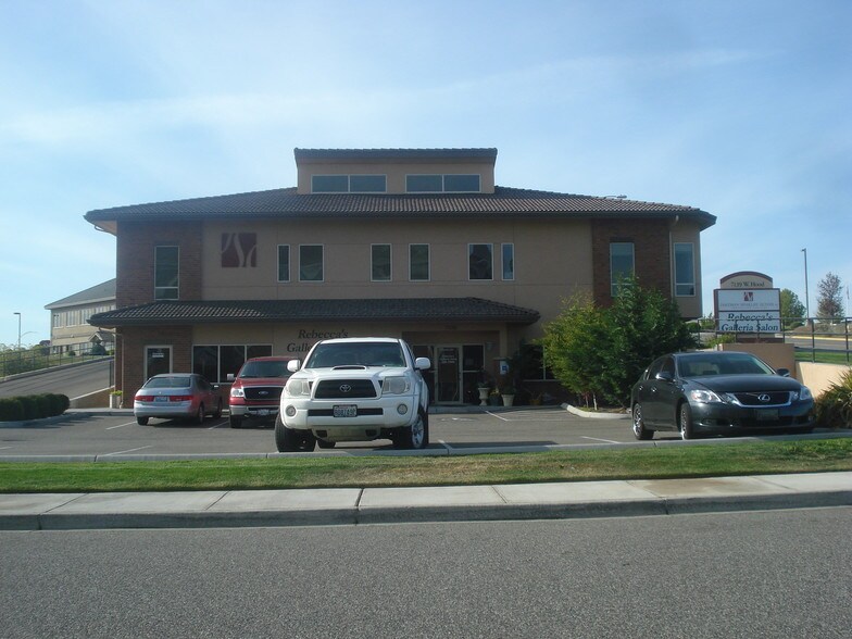 More Photos Of 7139 W Hood Pl, Kennewick Office For Lease