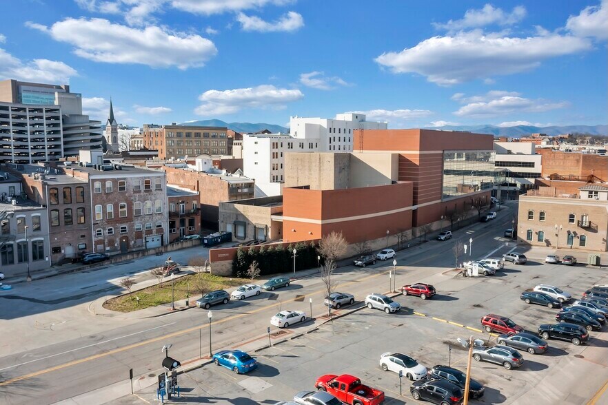 More Photos Of 120 Salem Ave SW, Roanoke Warehouse For Lease