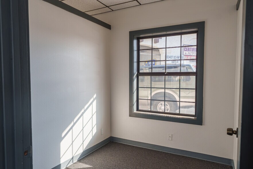 More Photos Of 83373-83407 State Highway 111, Indio Auto Dealership For Lease