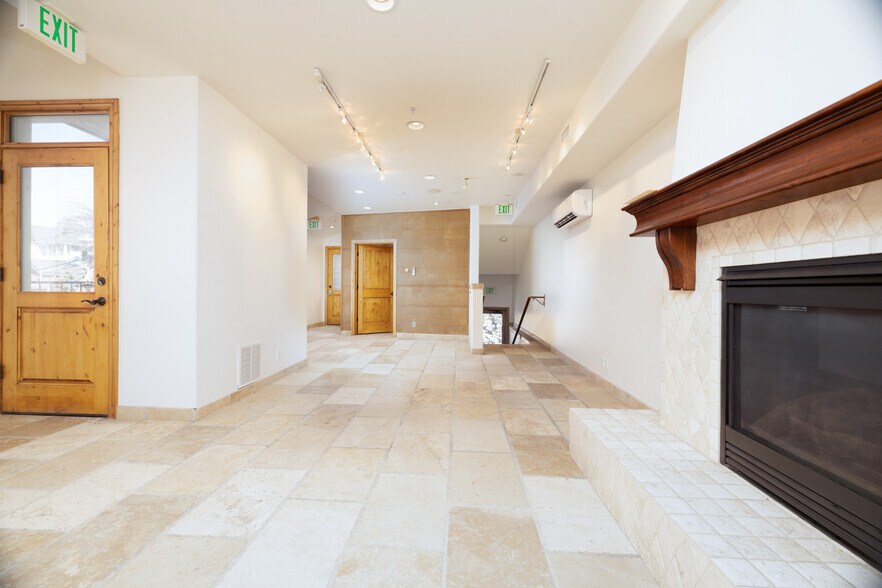 More Photos Of 186 Main St, Park City Freestanding For Sale