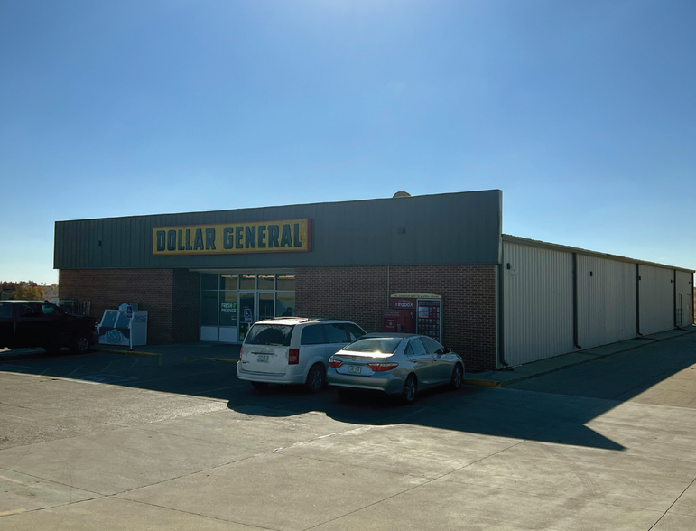 Primary Photo Of 2009 Commerce Dr, Grundy Center General Retail For Sale