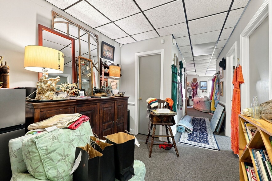 More Photos Of 2705 N Croatan Hwy, Kill Devil Hills Freestanding For Sale