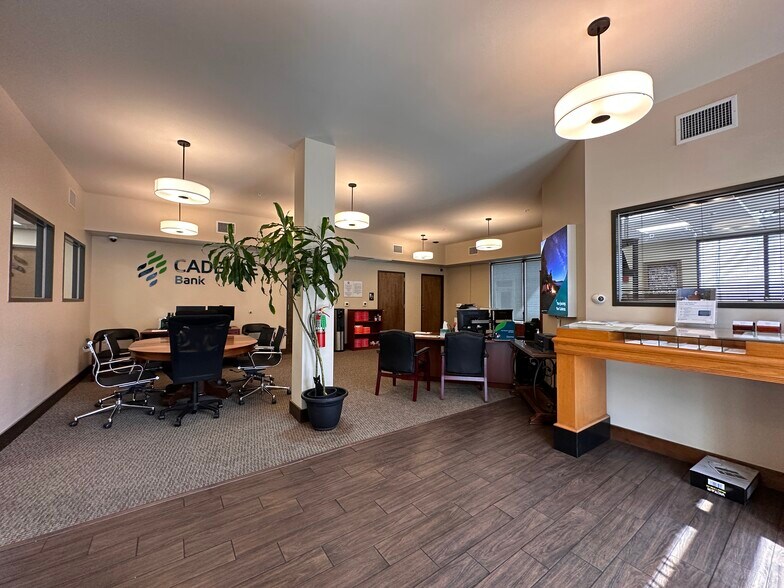 More Photos Of 810 S Rock St, Georgetown Apartments For Lease