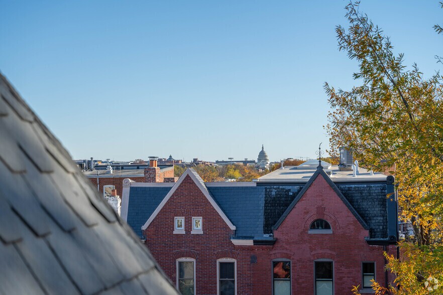 More Photos Of 421 T St NW, Washington Apartments For Sale