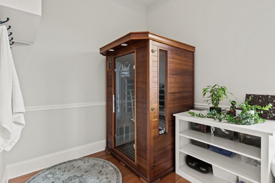 More Photos Of 114-116 E Main St, Penn Yan Storefront Retail Residential For Sale