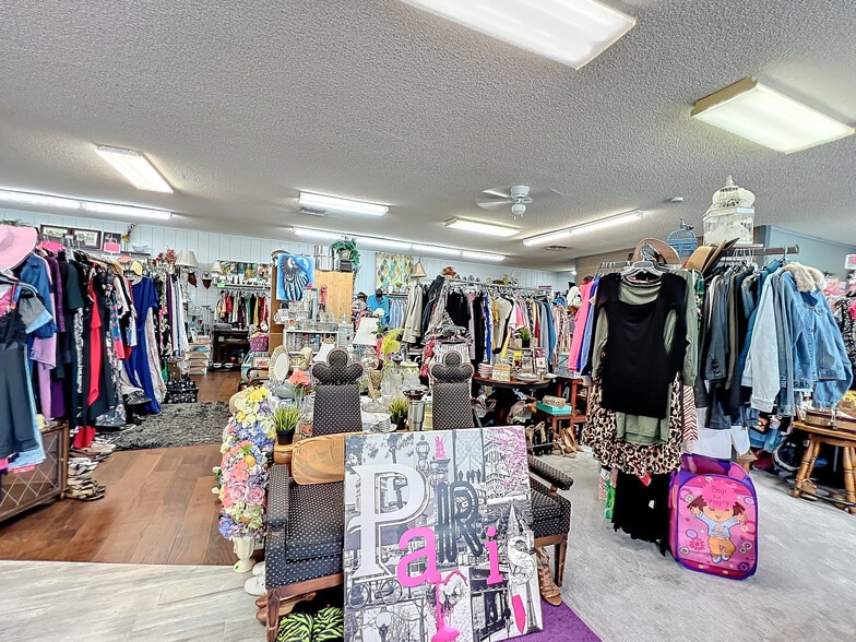 More Photos Of 2553-2565 Park Dr, Sanford Freestanding For Sale