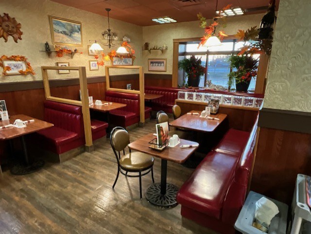 More Photos Of 125 Leva Av, Red Deer County Restaurant For Sale