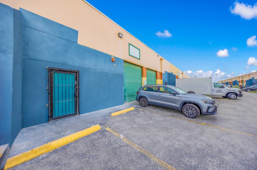 More Photos Of 7760 W 20th Ave, Hialeah Warehouse For Sale