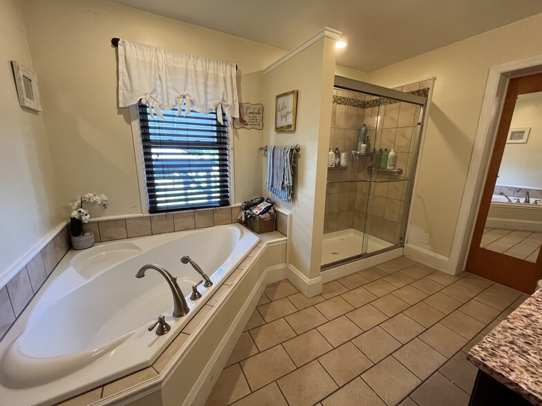 More Photos Of 2310 Rock Spring Rd, Forest Hill Office For Sale