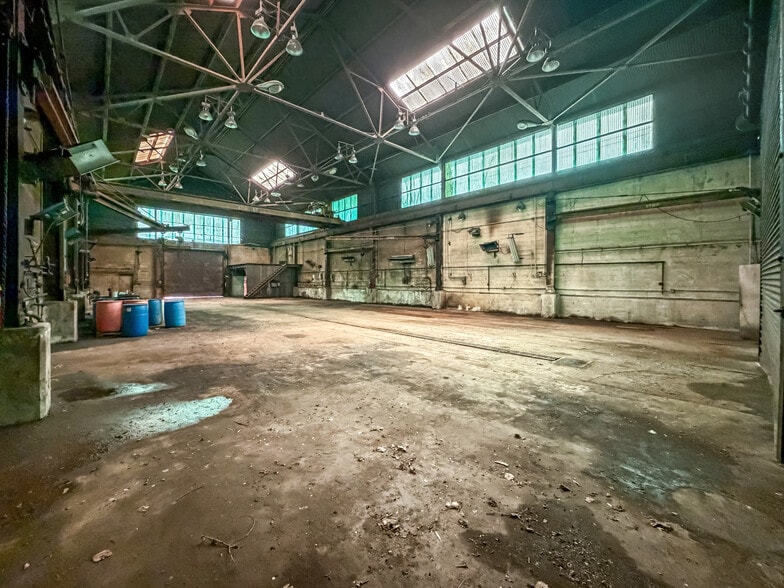More Photos Of 340 Dunlap Hill Rd, Freedom Industrial For Lease