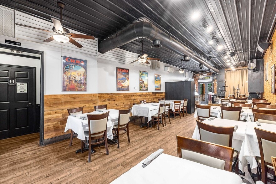More Photos Of 35 S Peachtree St, Norcross Restaurant For Sale