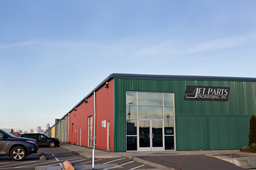 More Photos Of 4616-4772 Ohio Ave S, Seattle Light Distribution For Lease