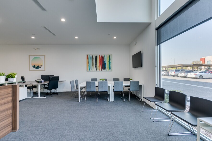 More Photos Of 7318 W Post Rd, Las Vegas Loft Creative Space For Sale