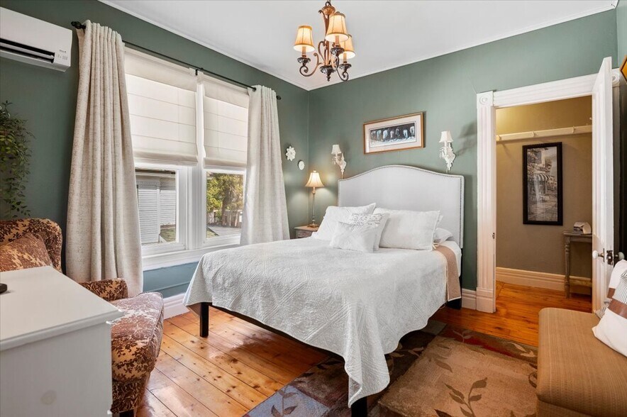 More Photos Of 153 Bay St, Glens Falls Hospitality For Sale