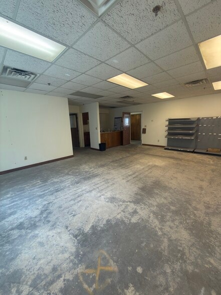 More Photos Of 22379 Eyota, Apple Valley Service For Lease