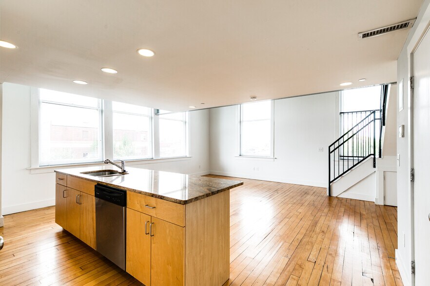 More Photos Of 141 E Wythe St, Petersburg Apartments For Sale