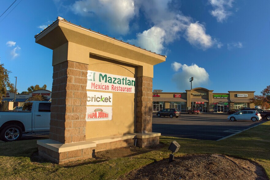 More Photos Of 202-206 W Nc-55 Hwy, Mount Olive Unknown For Lease