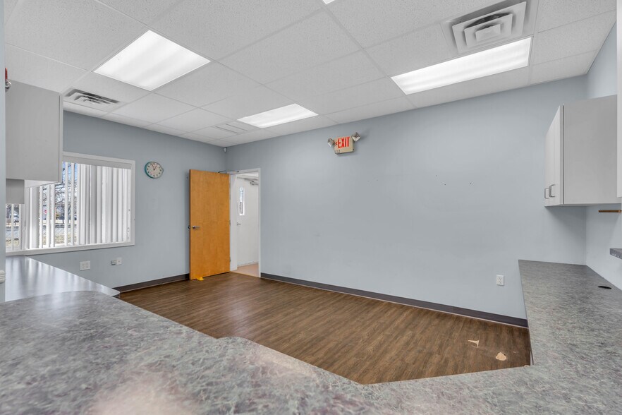 More Photos Of 508 Lakehurst Rd, Toms River Medical For Sale