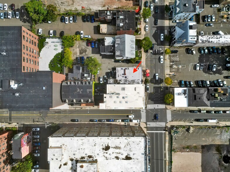 More Photos Of 47 Elm St, New Haven Office For Lease