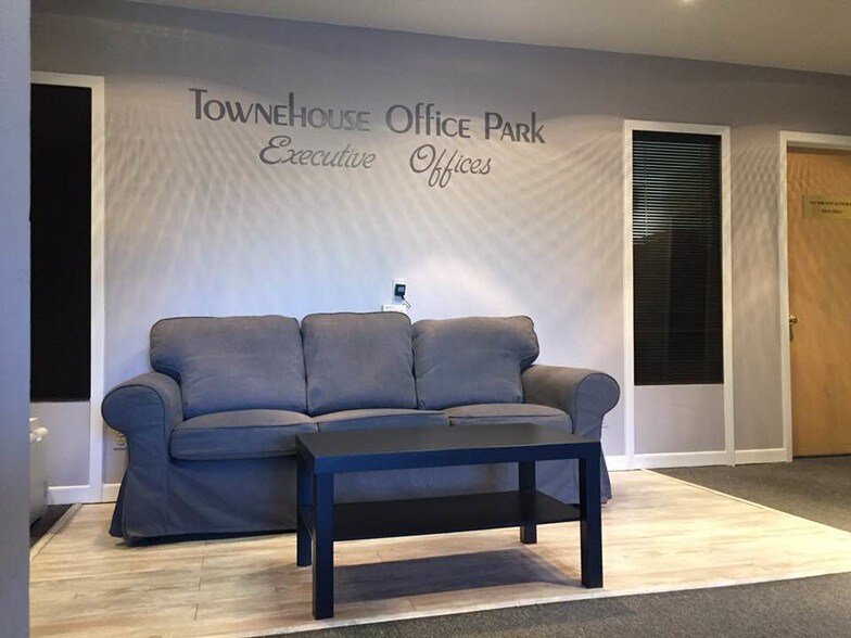 More Photos Of 55 Old Nyack Tpke, Nanuet Office Residential For Lease