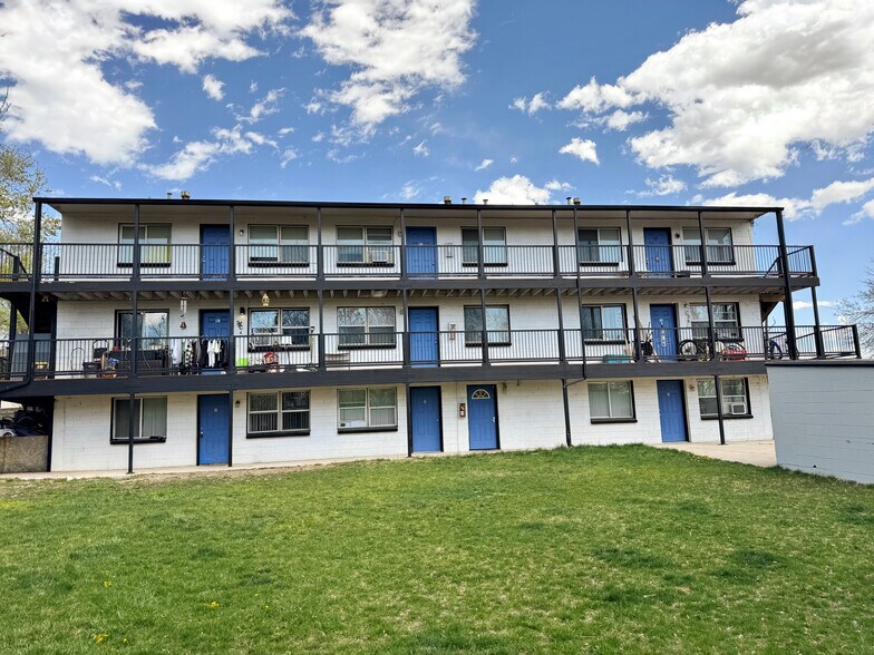 More Photos Of 3950 Turnpike Dr, Westminster Apartments For Sale