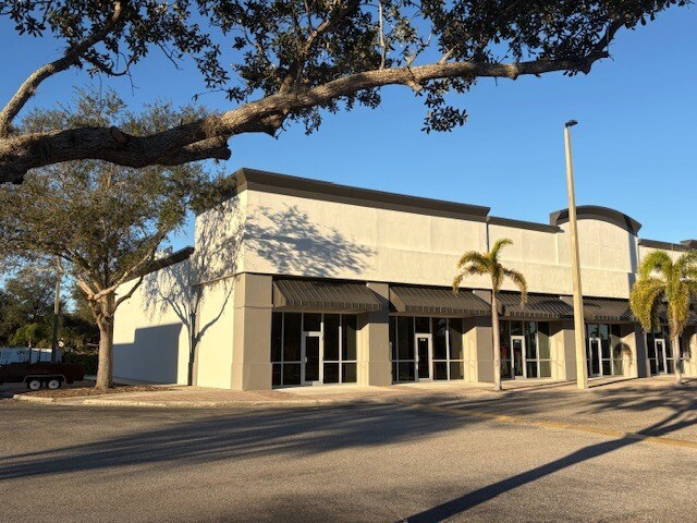 More Photos Of 10169 Tamiami Trl, Punta Gorda Freestanding For Lease