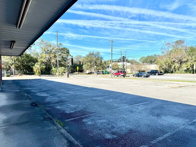 More Photos Of 802 Pennsylvania Ave, Savannah General Retail For Sale