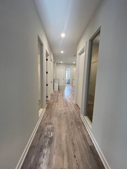 More Photos Of 6110 McFarland Station Dr, Alpharetta Medical For Lease