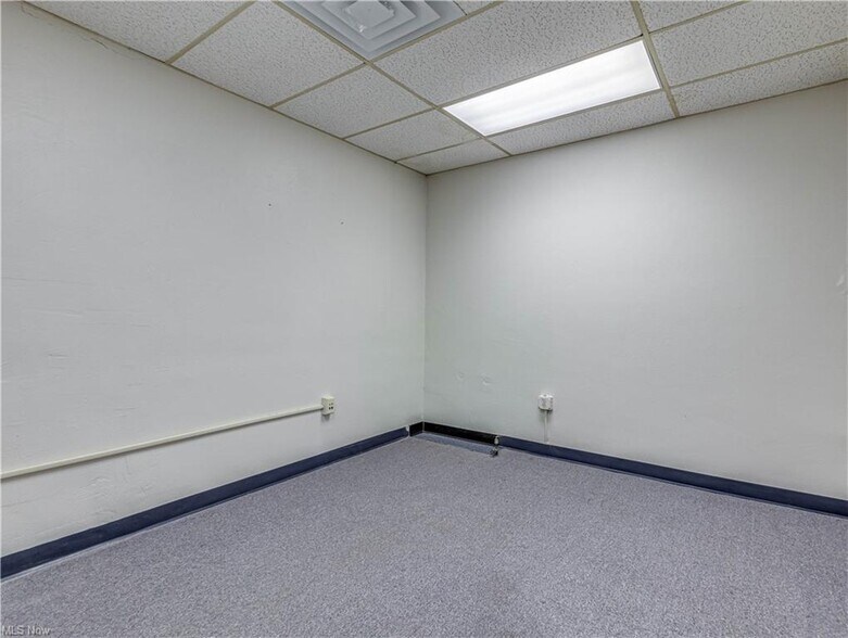 More Photos Of 680 E Market St, Akron Loft Creative Space For Lease