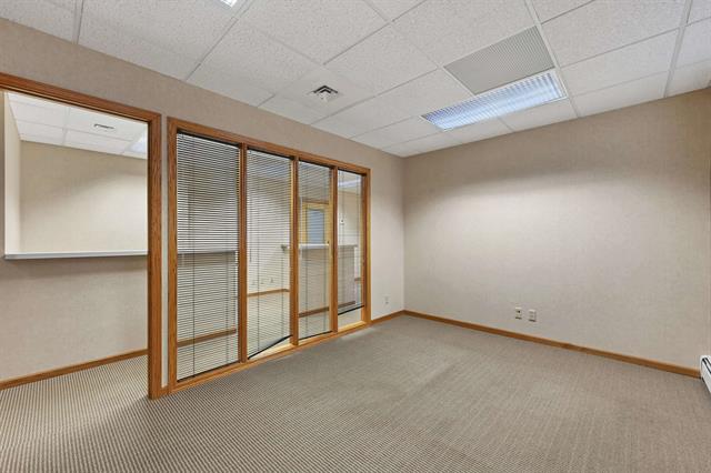 More Photos Of 414 E Walnut St, Green Bay Office For Sale