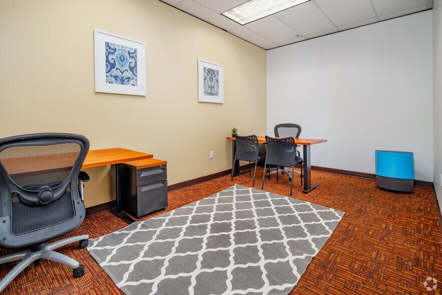 More Photos Of 700 N Saint Marys St, San Antonio Coworking Space