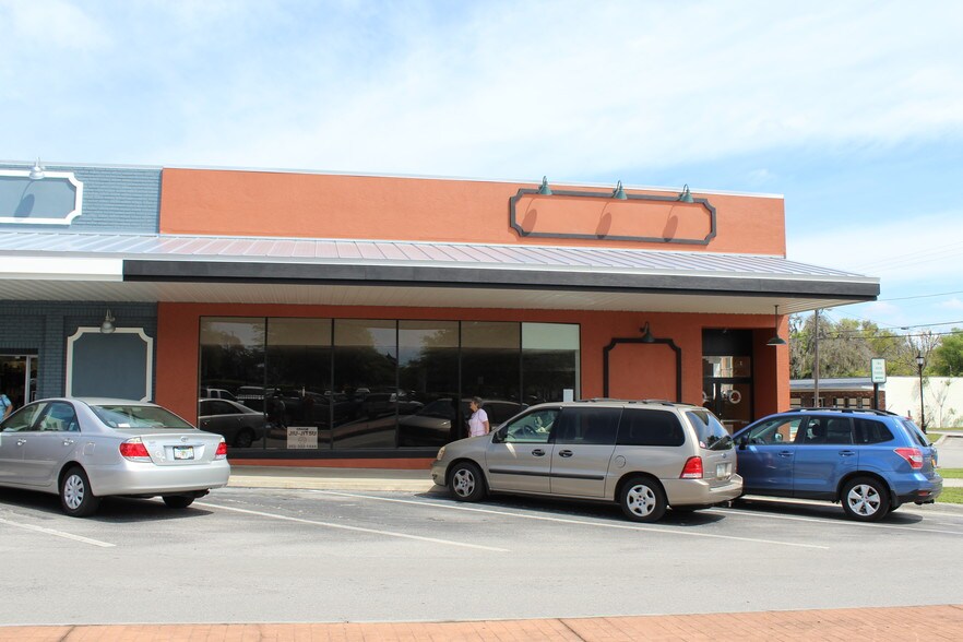 More Photos Of 200 W Tompkins St, Inverness General Retail For Lease