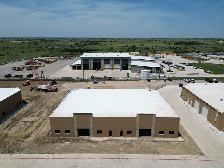 More Photos Of 1350 Ranchers Legacy Trl, Fort Worth Unknown For Lease