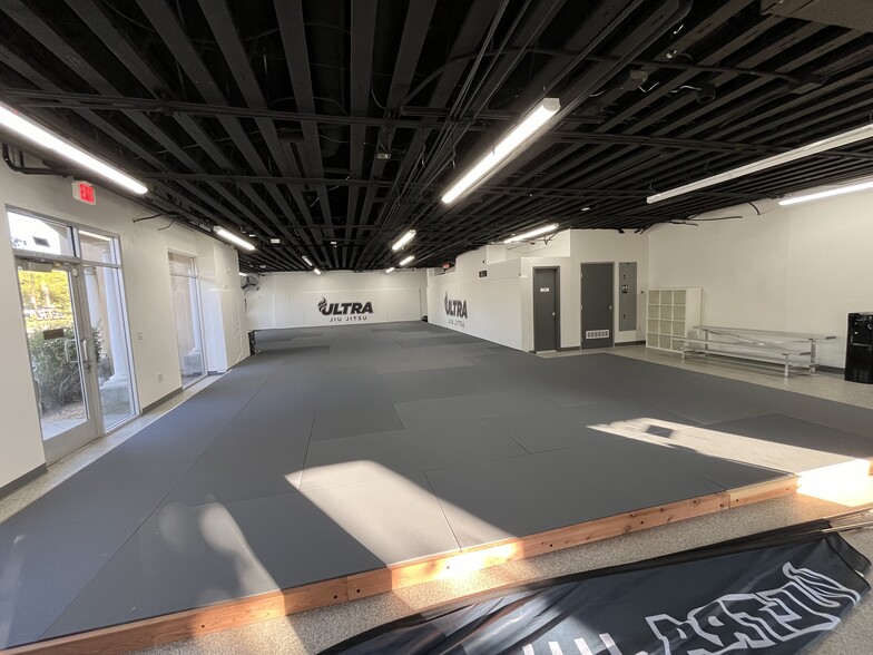 More Photos Of 23333 Cinema Dr, Santa Clarita Office For Lease